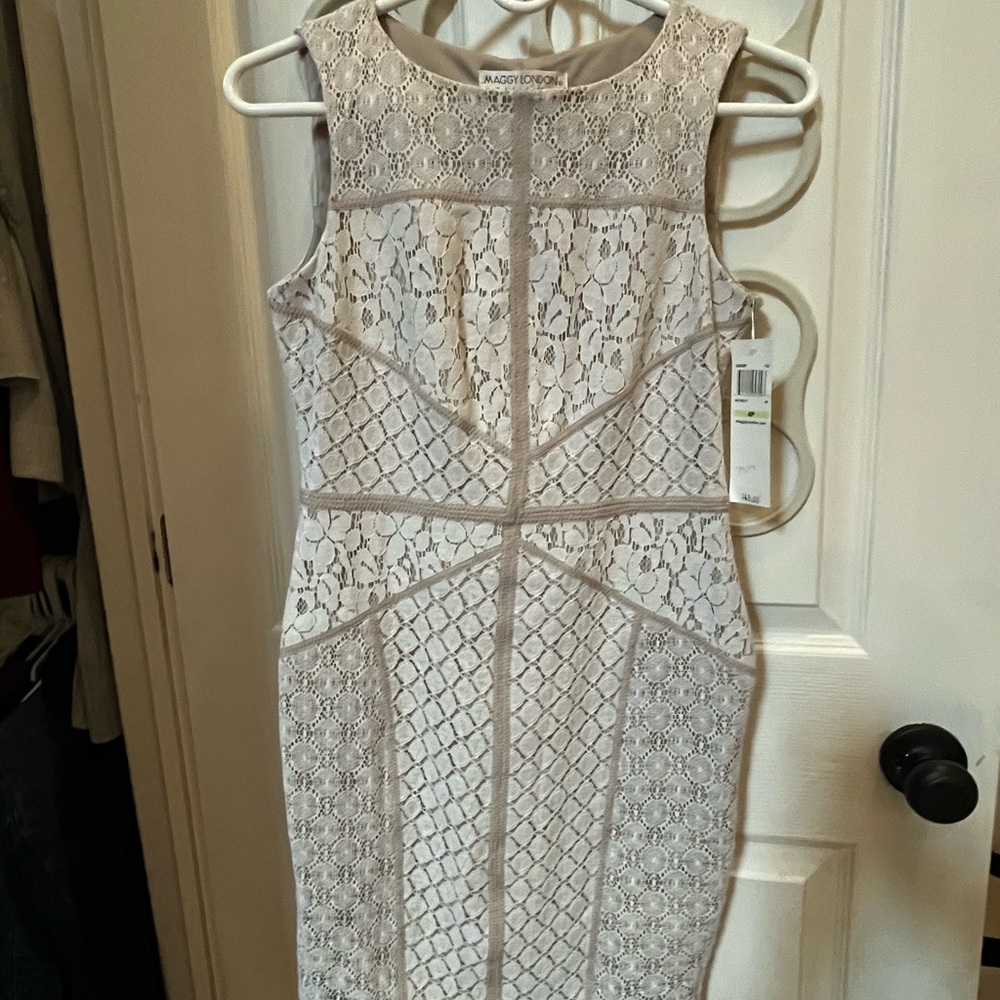 NWT! Maggy London Petites Elegant Lace Sleeveless Dress - Picture 9 of 9